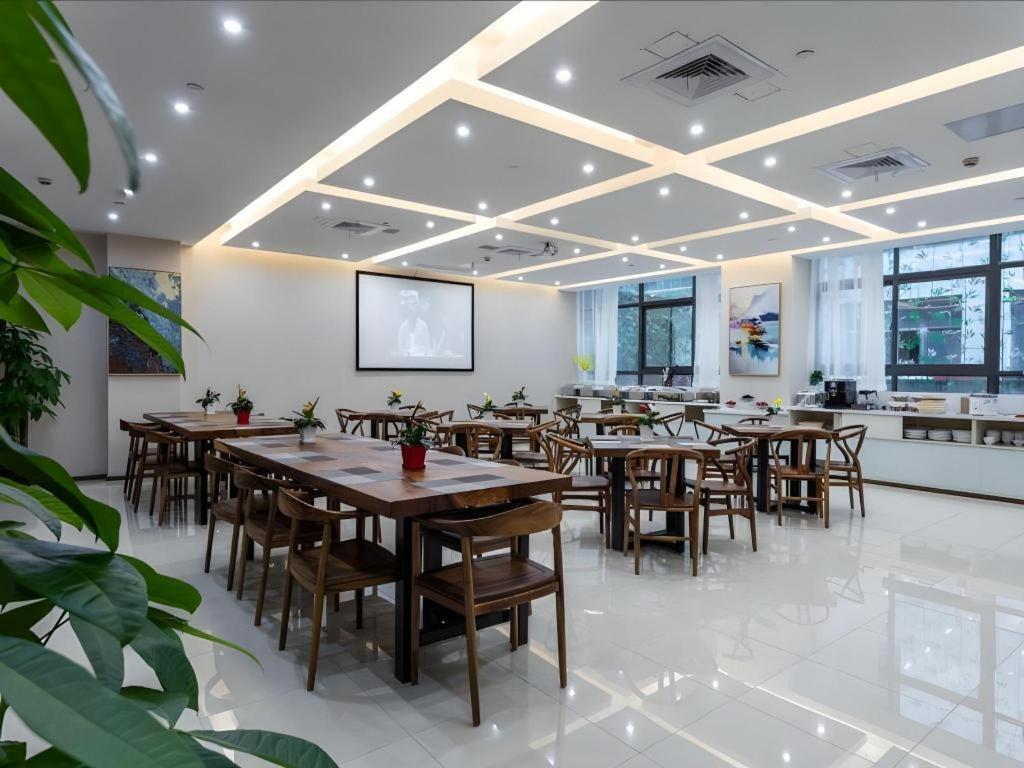Gya Changzhou Wujin District Hutang New Era Furniture Plaza Hotel Екстер'єр фото